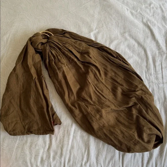 Sakura Bloom Linen Ring Sling in Olive